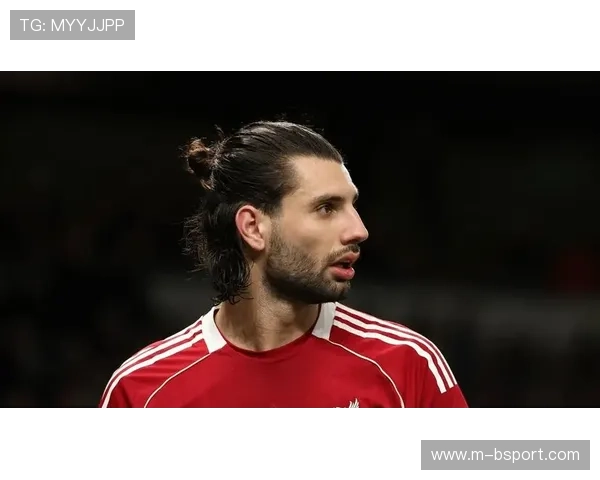 索博斯洛伊前移位置，利物浦锋线缺人促战术调整